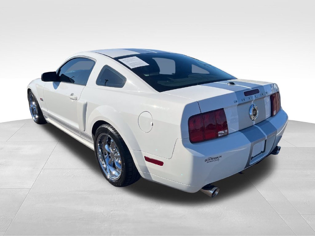 Used 2007 White Ford  image 3