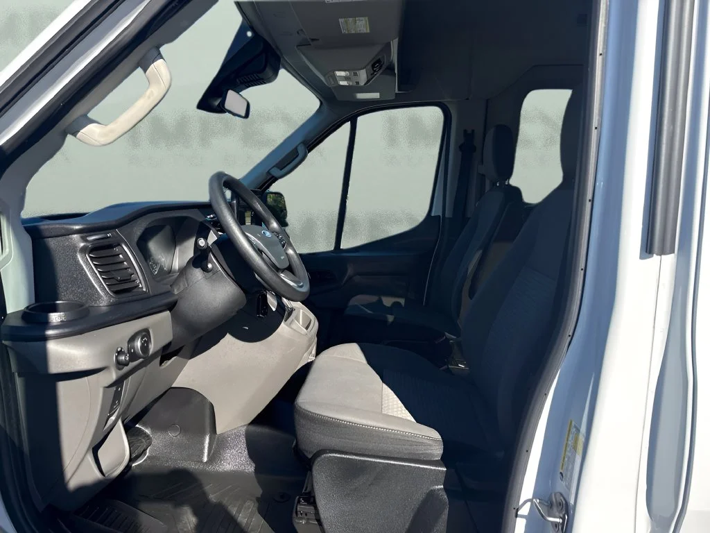 Used 2024 White Ford XLT image 9