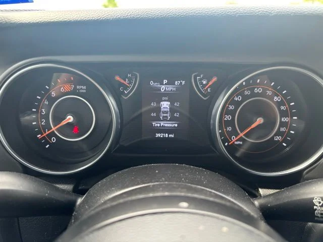 Used 2023 Black Jeep Sport image 10