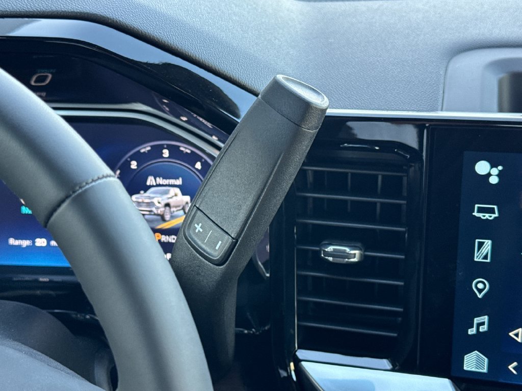 New 2026 Summit White Chevrolet LT image 19