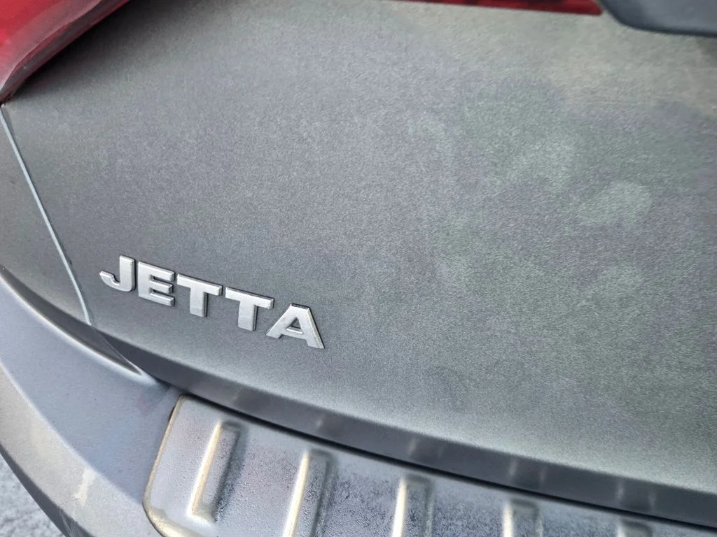 Used 2019  Volkswagen SEL image 11