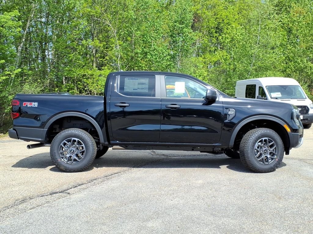 New 2026 Shadow Black Ford XLT image 4
