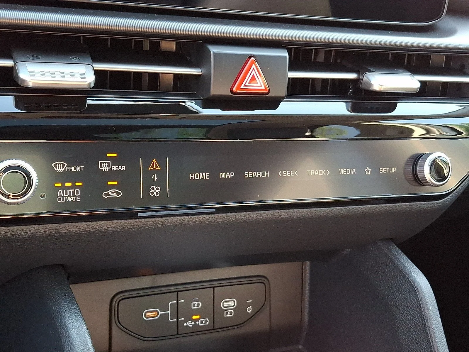 New 2026 Glacial White Pearl Kia EX image 9