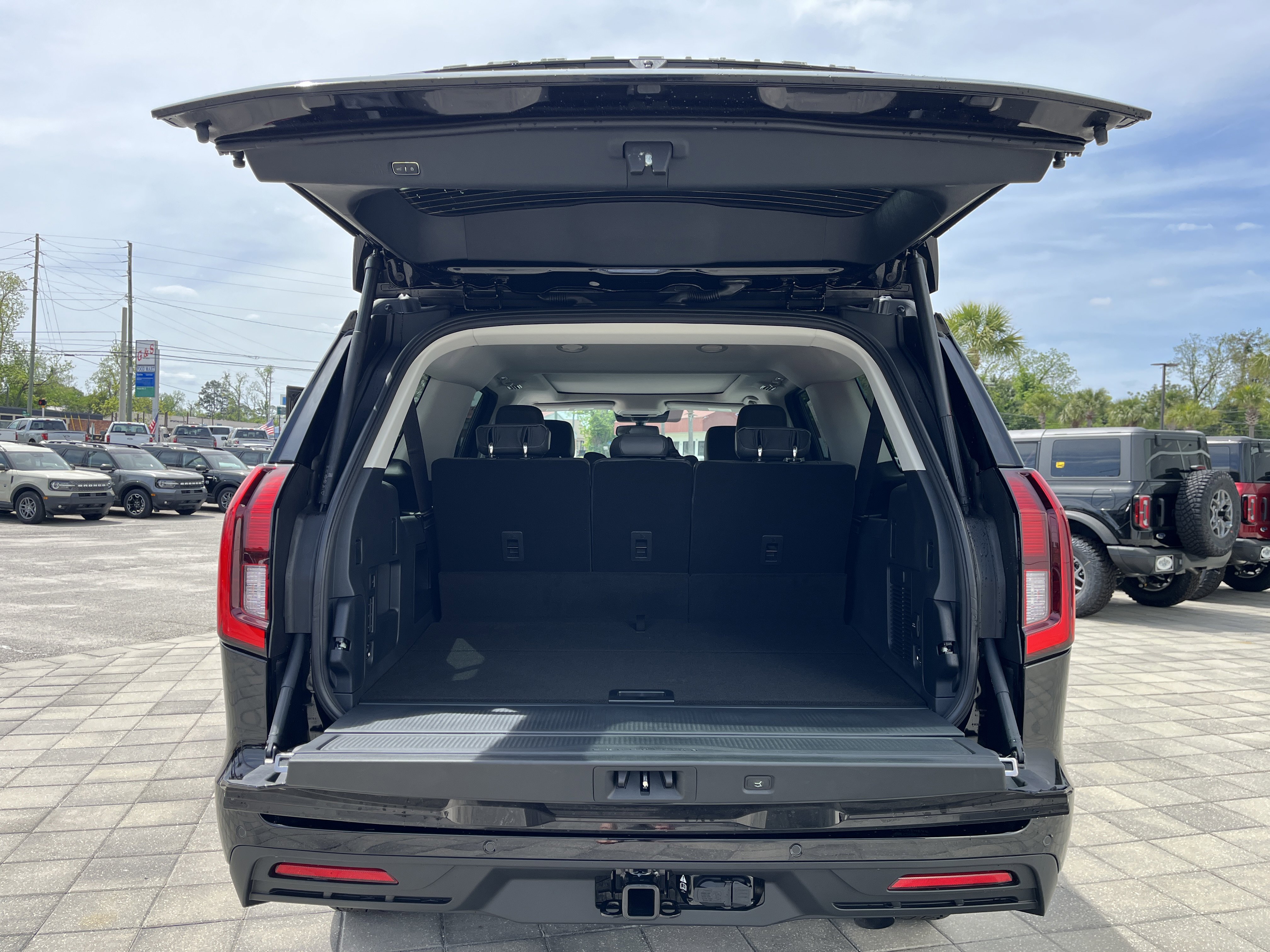 New 2026 Agate Black Metallic Ford MAX Active image 13
