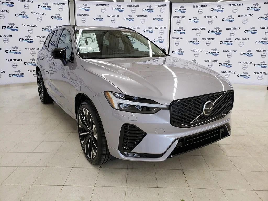 2026 Volvo XC60 B5 Ultra Dark AWD's photo