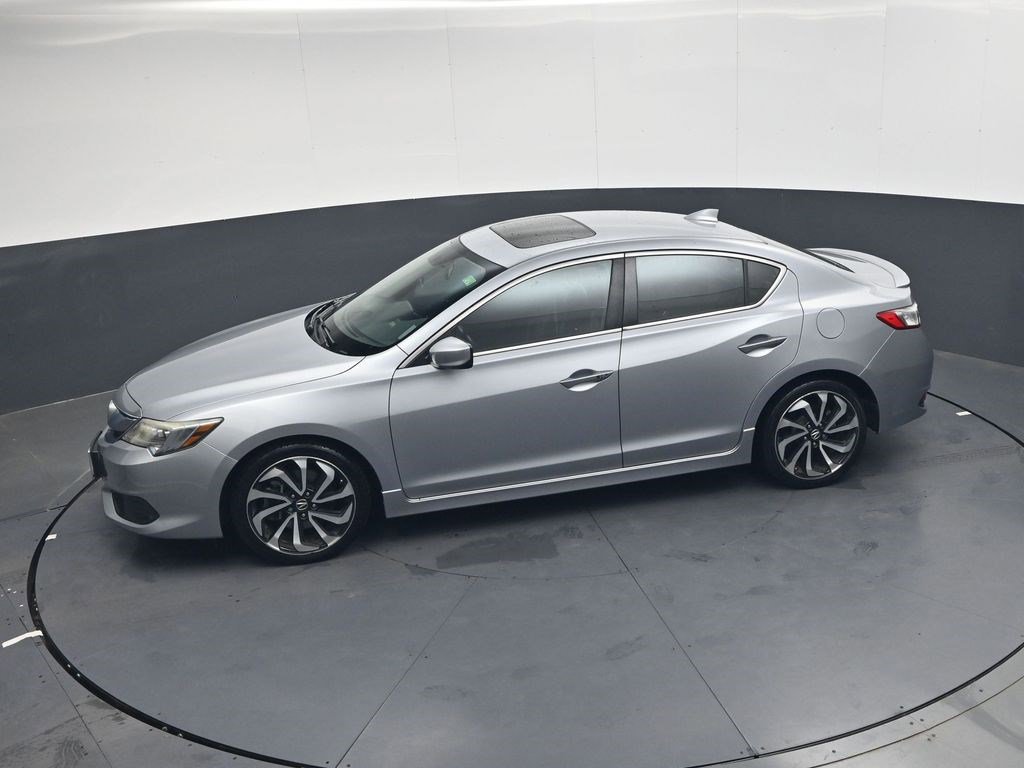 Used 2018 Silver Metallic Acura Special Edition image 18