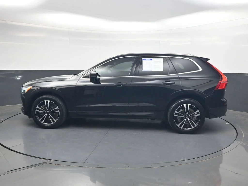 Used 2020 Onyx Black Metallic Volvo T6 Momentum image 7