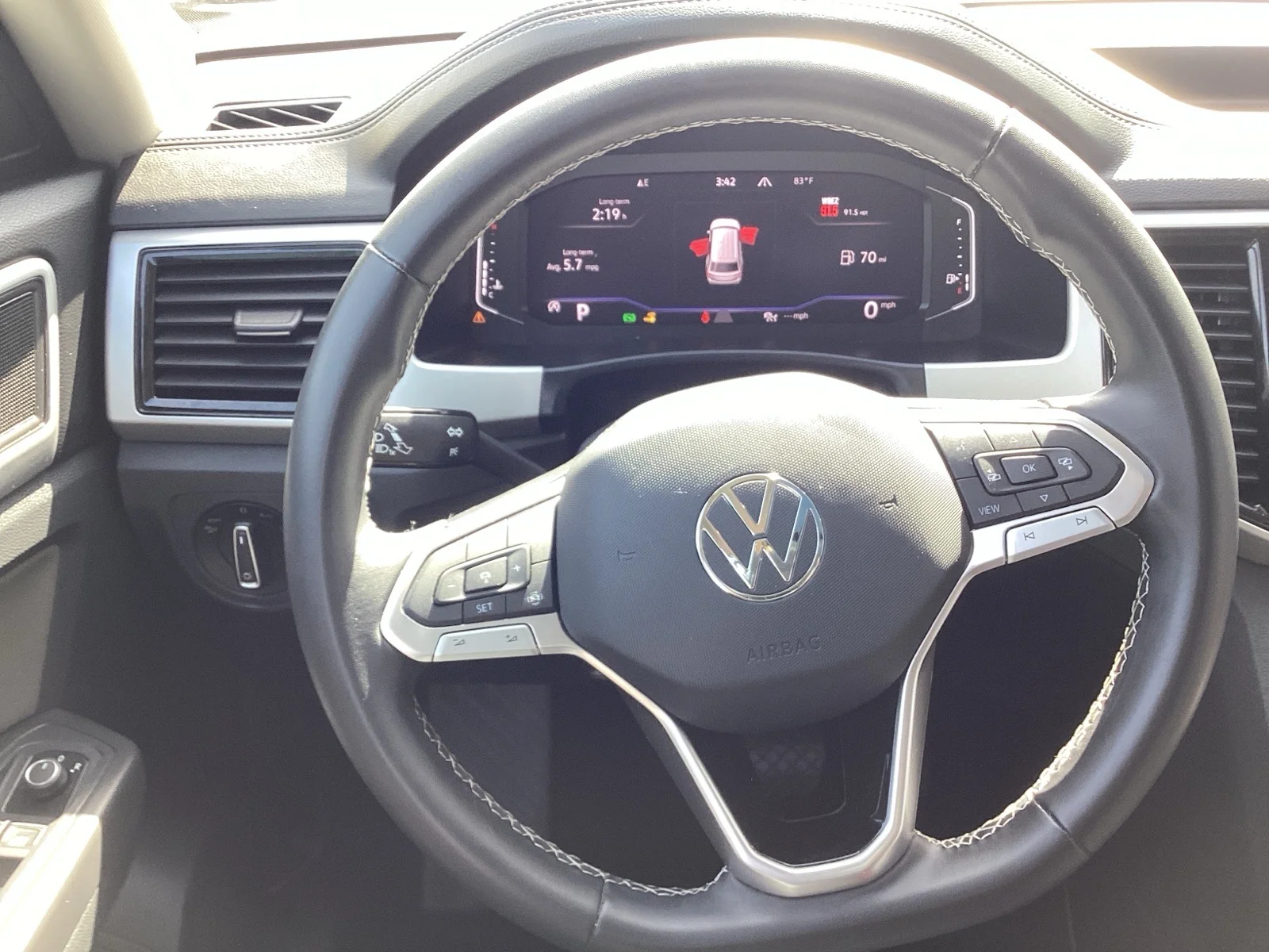Certified Used 2023 Pure White (0q0q) Volkswagen 3.6L V6 SE W/Technology 4 image 14
