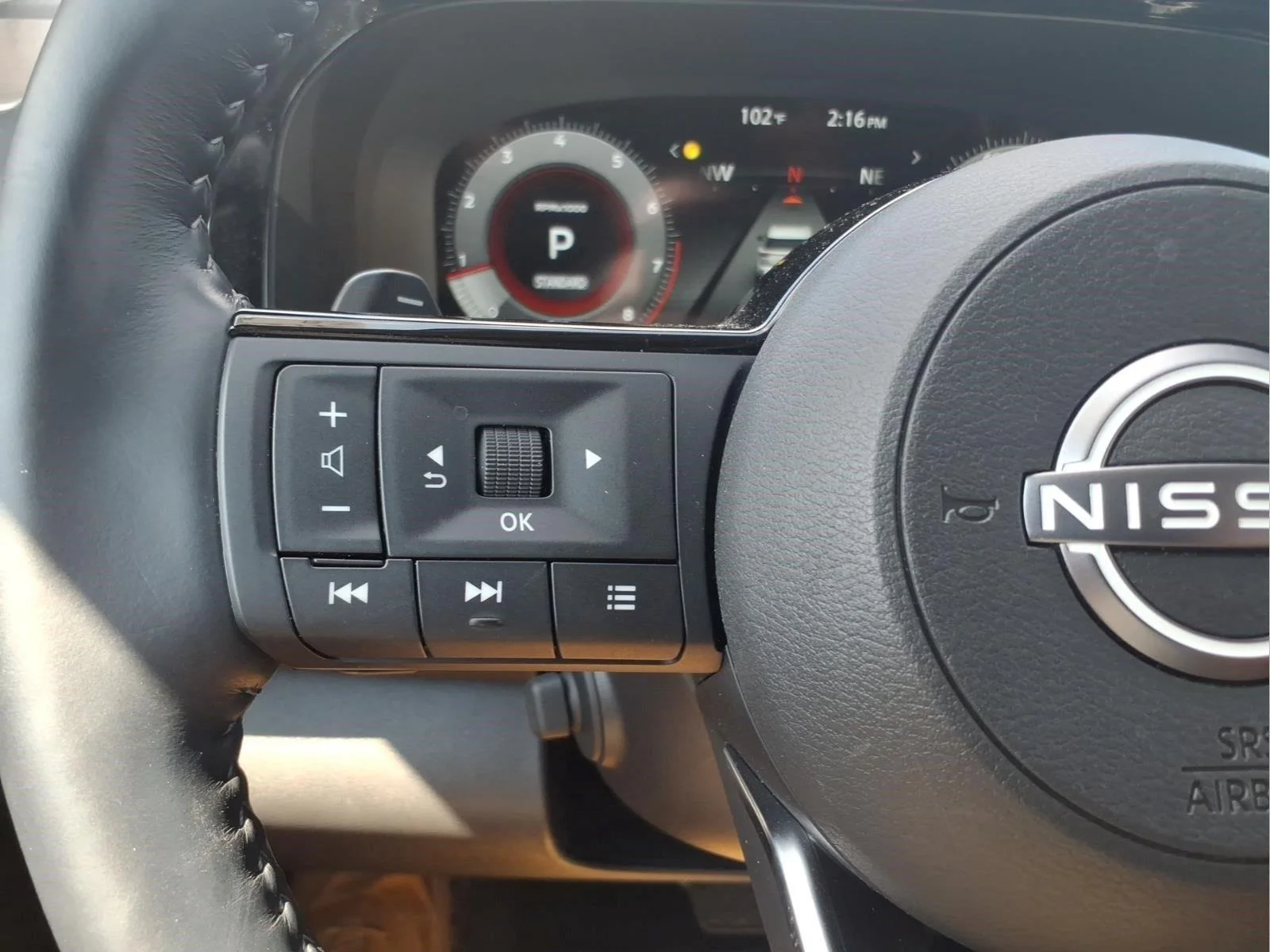 Used 2025 Scarlet Ember Tintcoat Nissan Platinum image 20