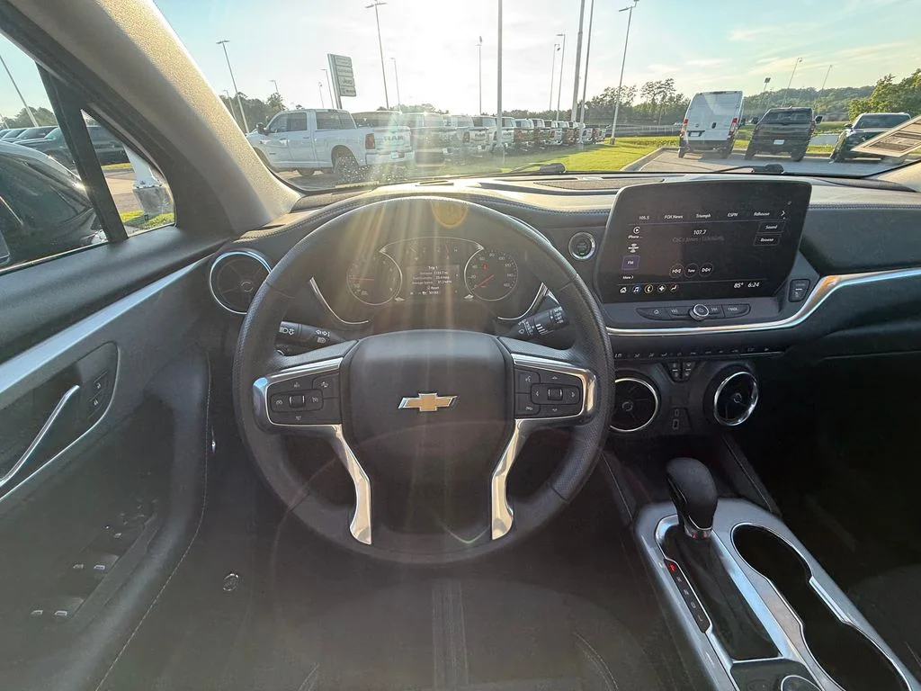 Used 2024 Black Chevrolet LT image 9