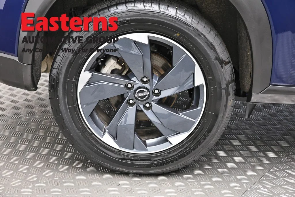 Used 2024 Blue Nissan SV image 30