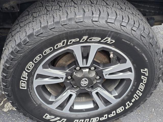 Certified Used 2018 ATTITUDE BLACK MC. Toyota  image 25