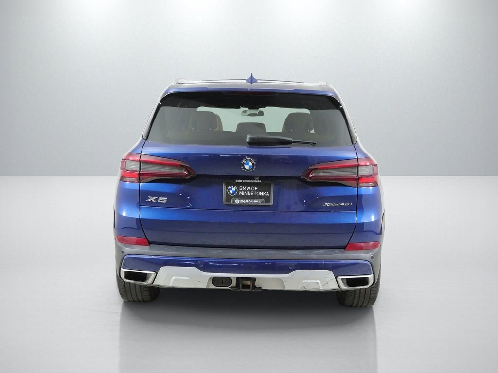 Used 2021 Phytonic Blue Metallic BMW xDrive40i image 11