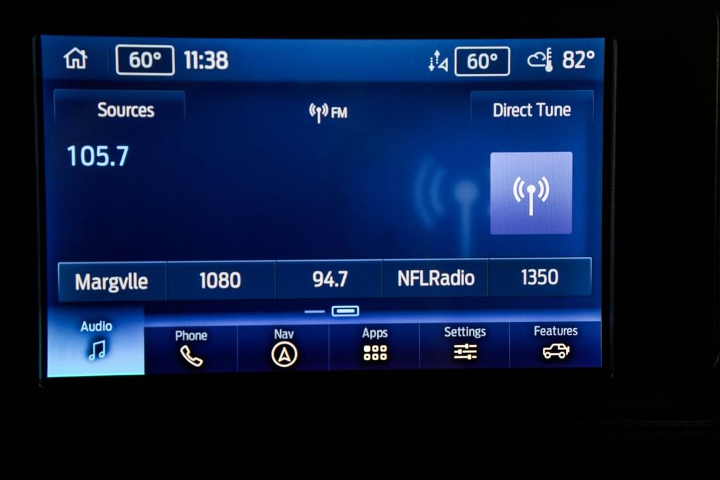 Used 2022 Gray Ford Wildtrak image 33