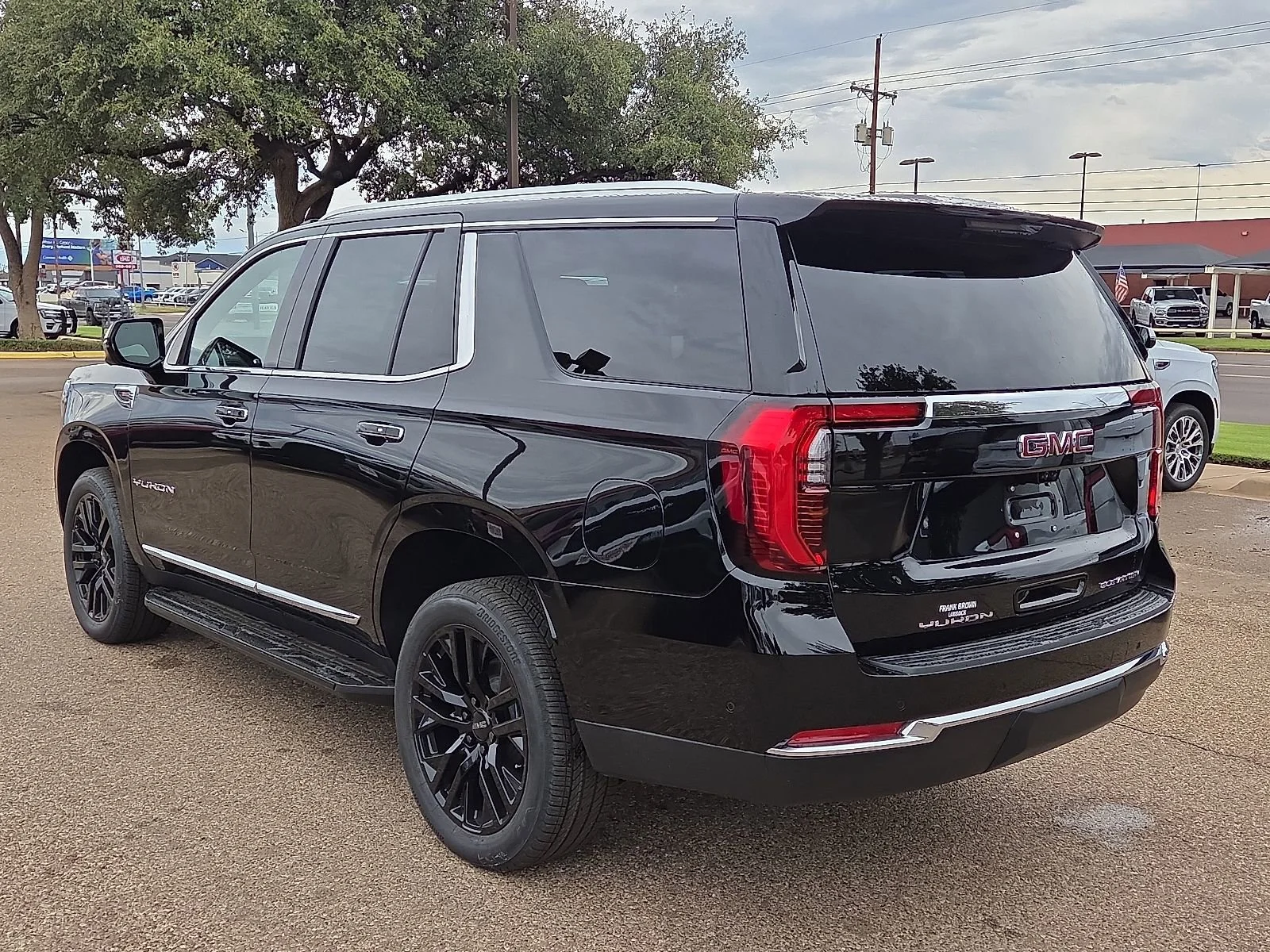 2026 GMC Yukon Elevation - Photo 3