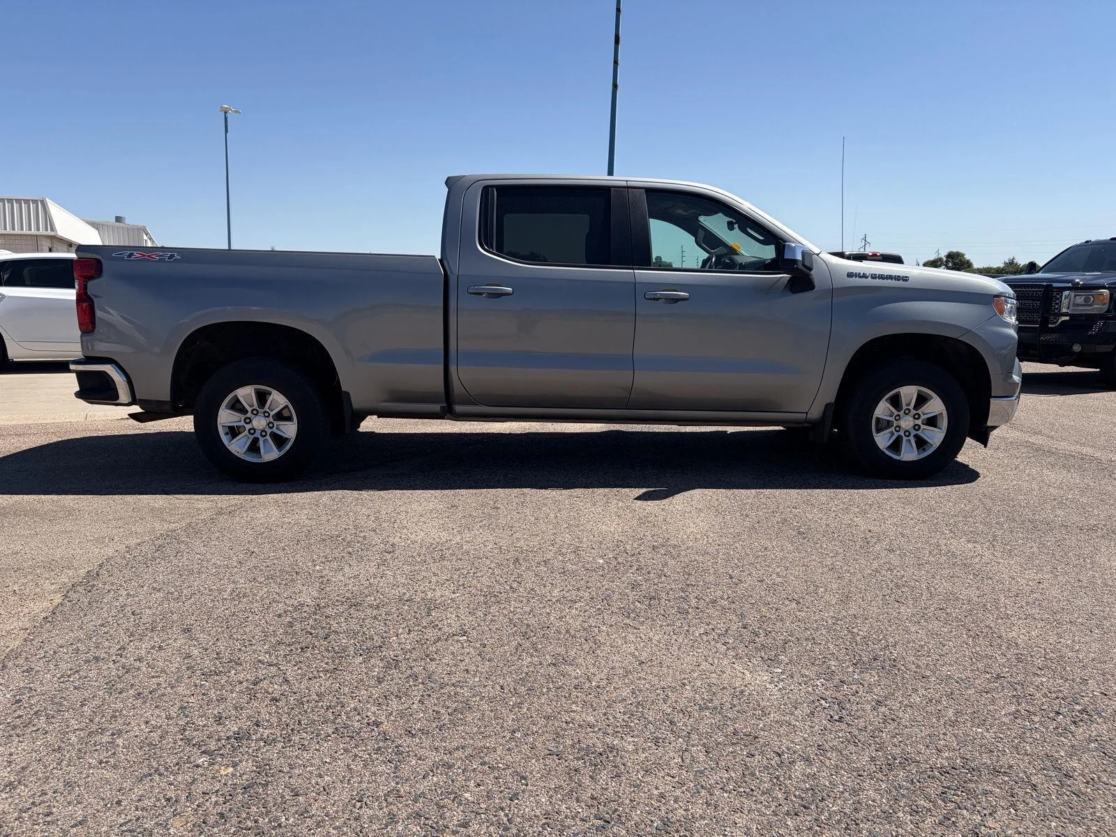 Used 2023 STERLING GRAY METALLIC Chevrolet LT image 8