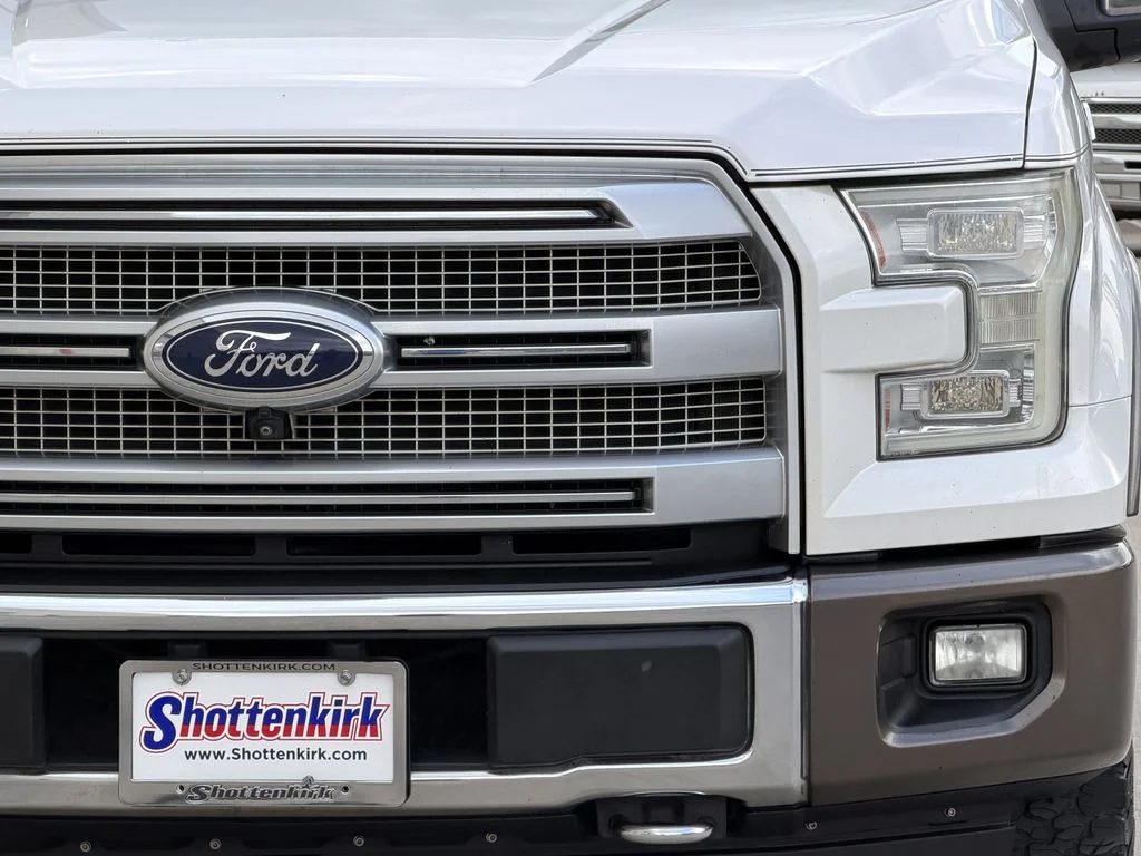 Used 2016  Ford King Ranch image 8
