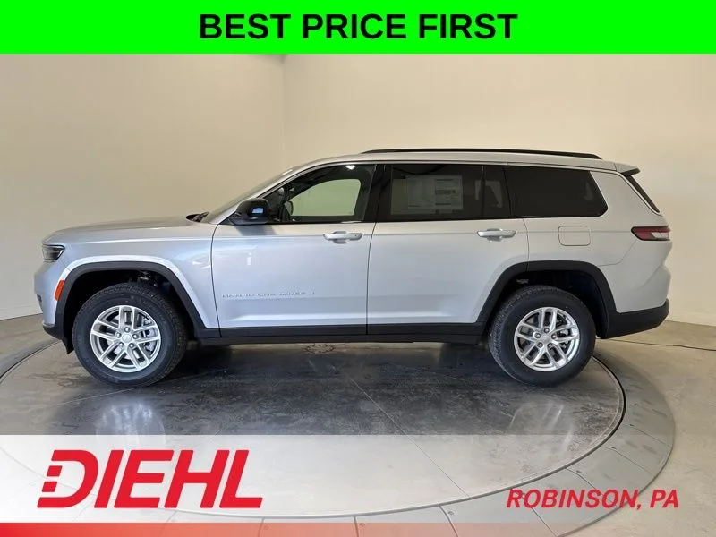 New 2026 Silver Zynith Exterior Paint Jeep Laredo image 4