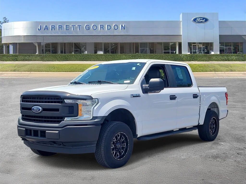 Used 2018 White Ford XL image 2