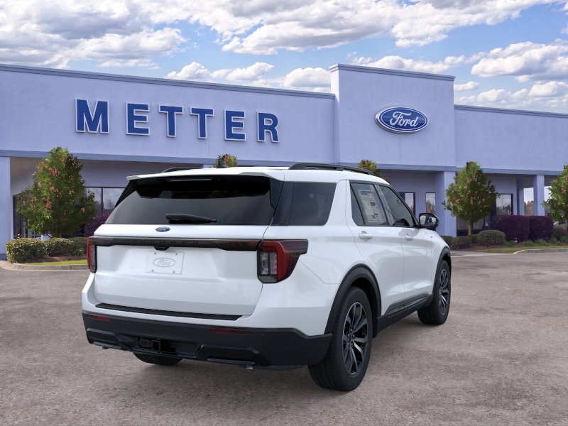 New 2026 Star White Metallic Tri-Coat Ford ST-Line image 8