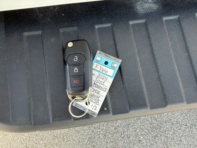 Used 2024 Oxford White Ford XL image 15