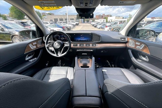 Certified Used 2024 Gray Mercedes-Benz GLE 350 image 12