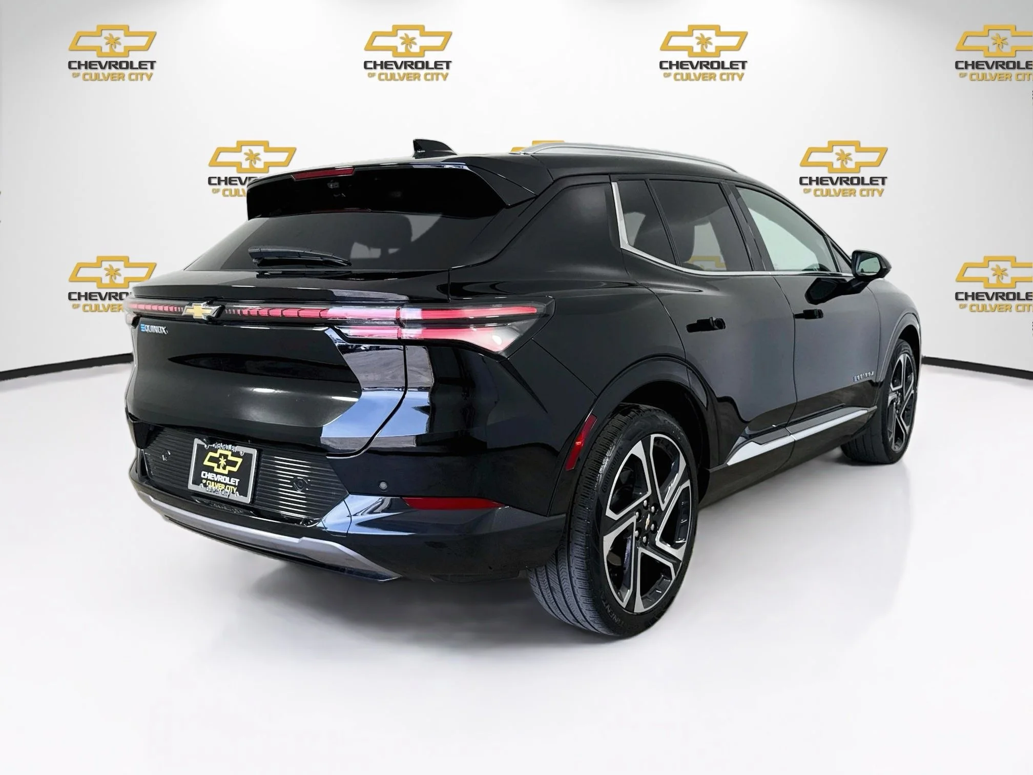 Used 2025 Black Chevrolet LT image 8