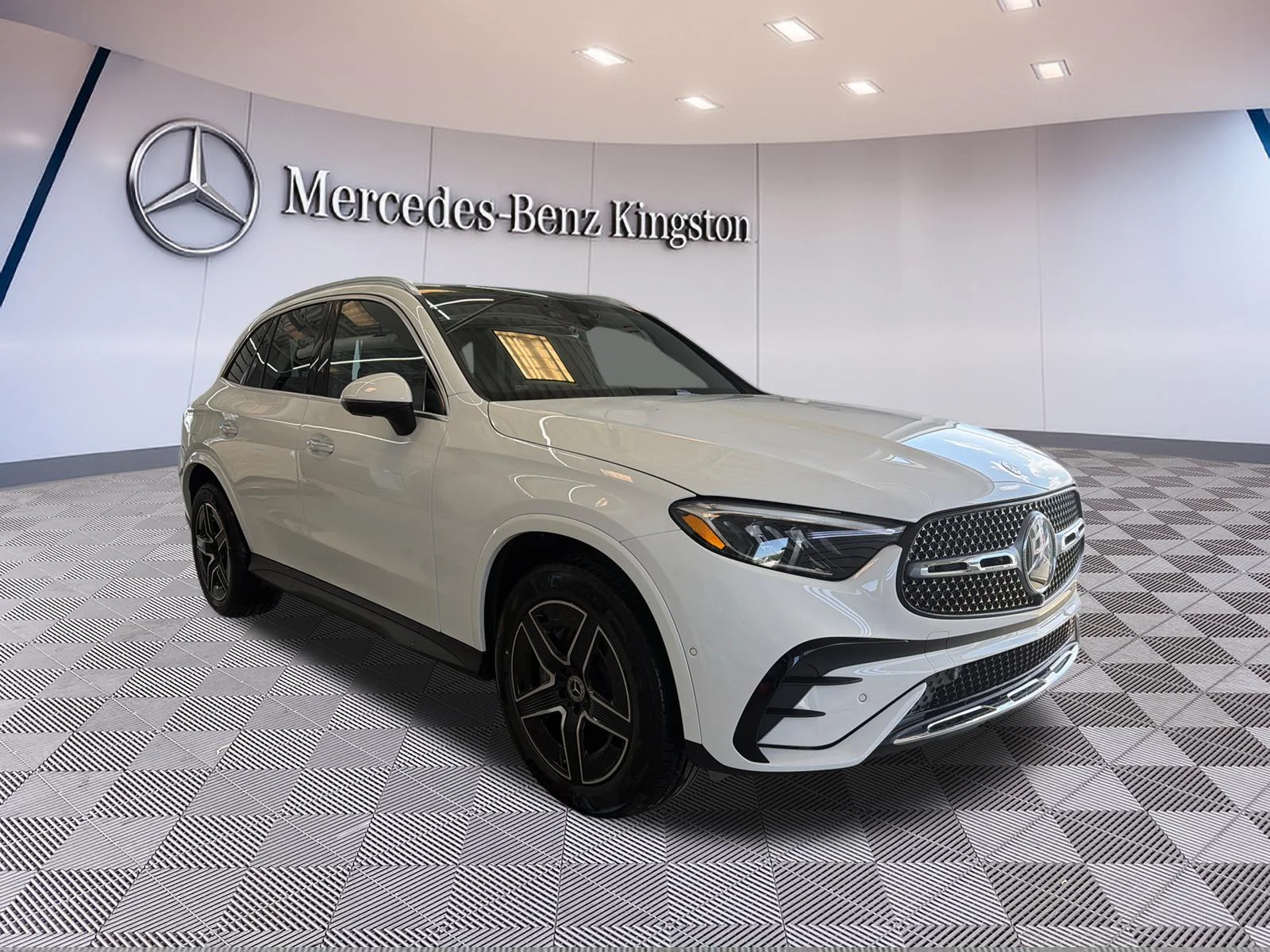 New 2026 White Mercedes-Benz GLC 300 4MATIC SUV image 1