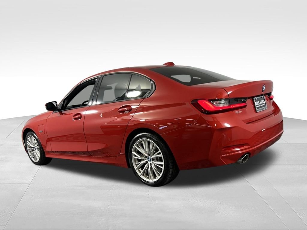 Used 2023 Melbourne Red Metallic BMW 330e iPerformance image 9