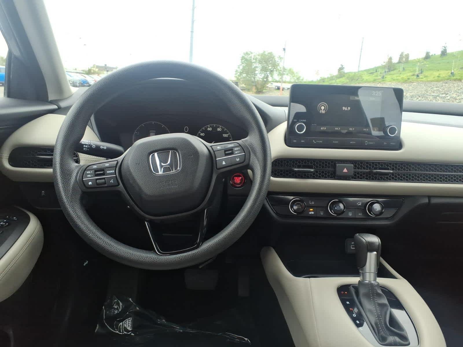 2023 Honda HR-V LX - Photo 14
