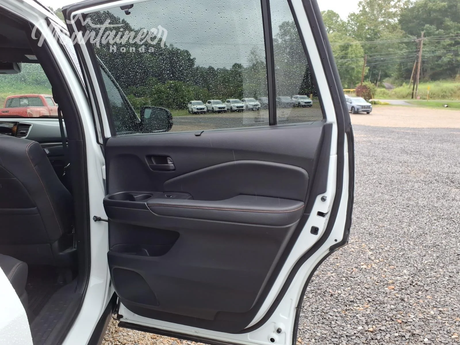 Used 2023 Platinum White Pearl Honda TrailSport image 19