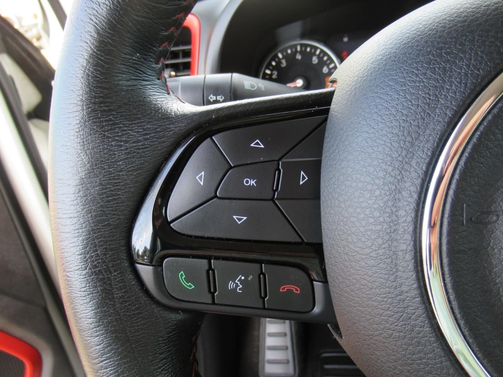 Certified Used 2022 White Jeep Trailhawk image 22