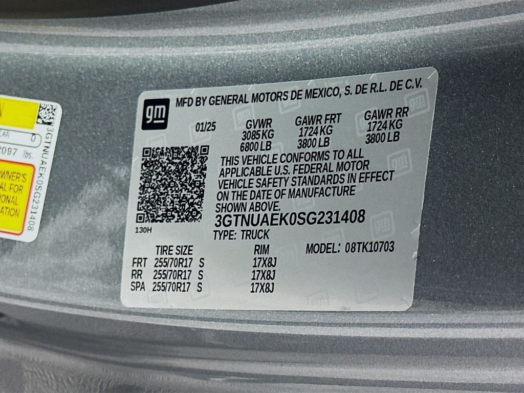 Used 2025 Silver GMC Pro image 26