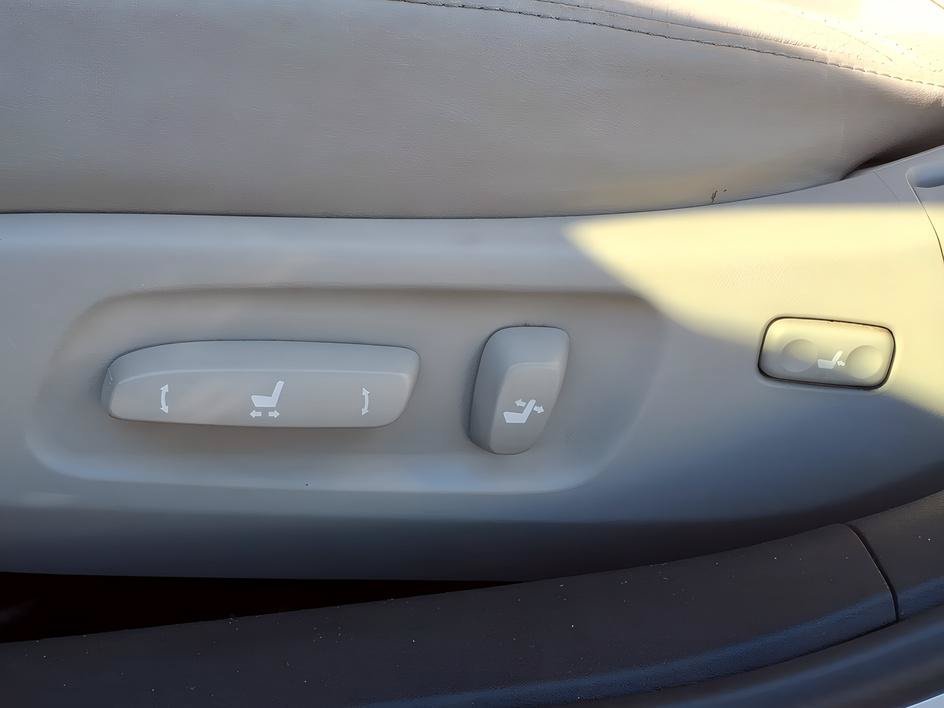Used 2011 Tungsten Pearl Lexus 350 image 16