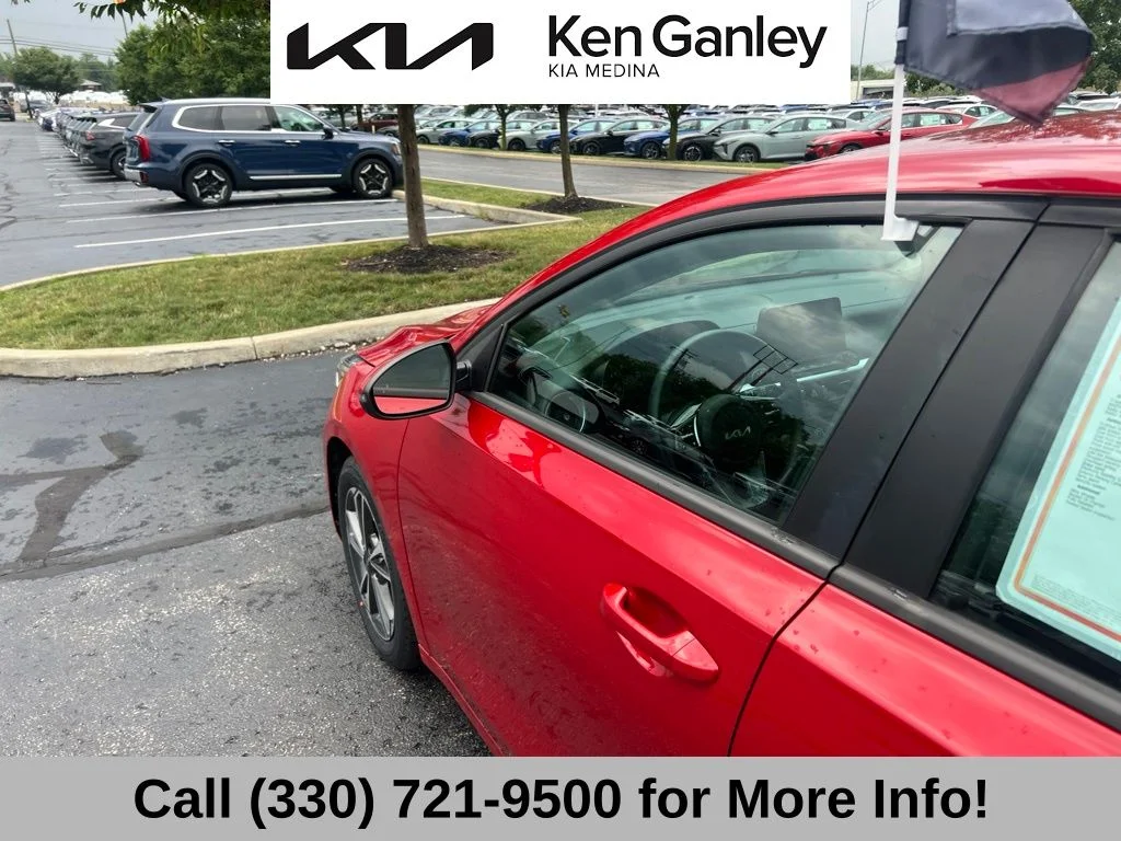 2023 Kia Forte LXS - Photo 25