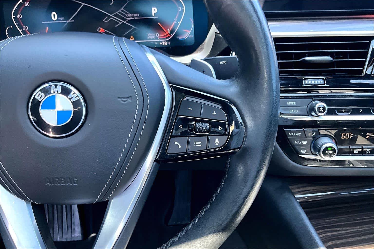 Used 2022 Dark Graphite Metallic BMW 530i image 25