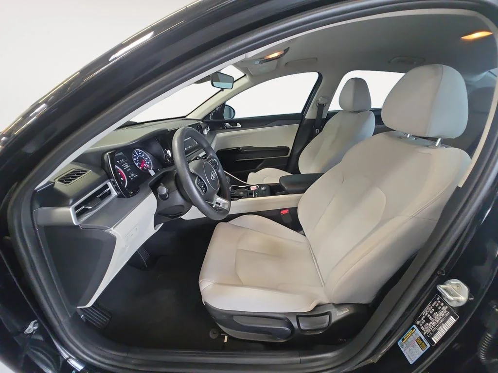 Used 2021 Black Kia LXS image 11