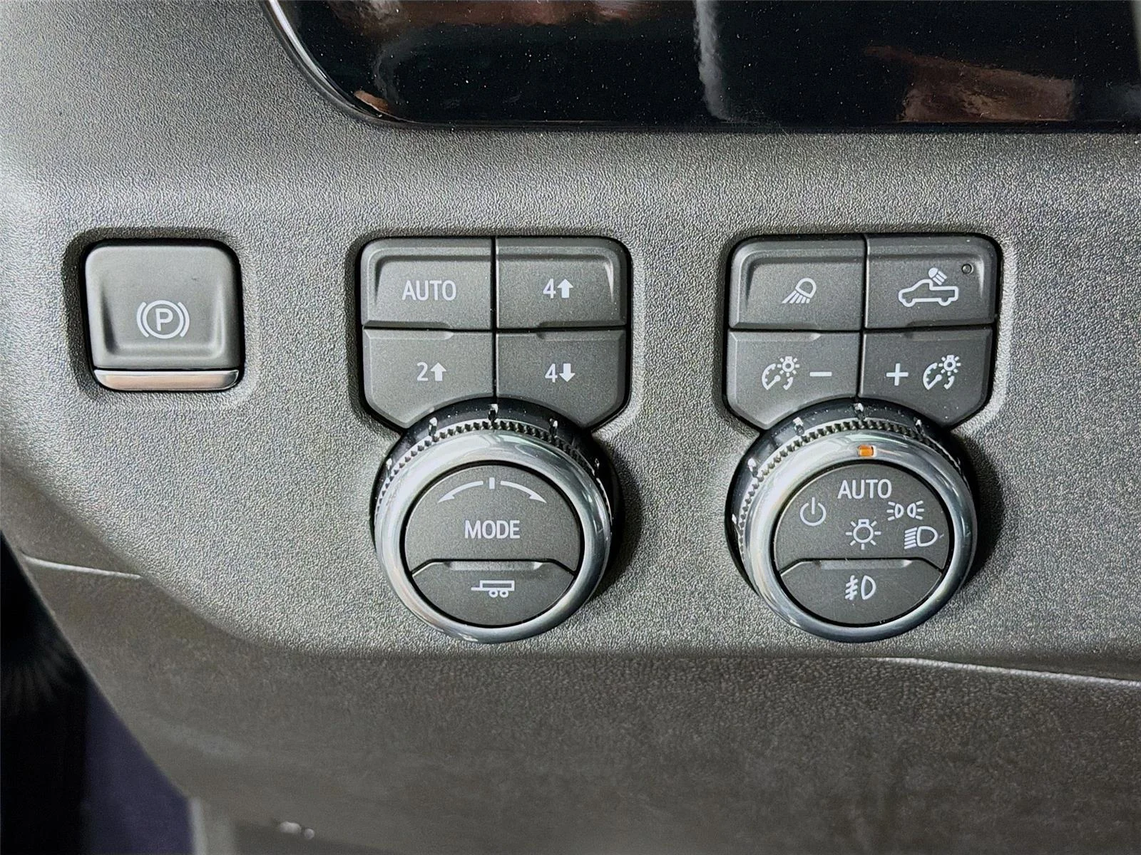 2026 GMC Sierra 2500HD SLT - Photo 10