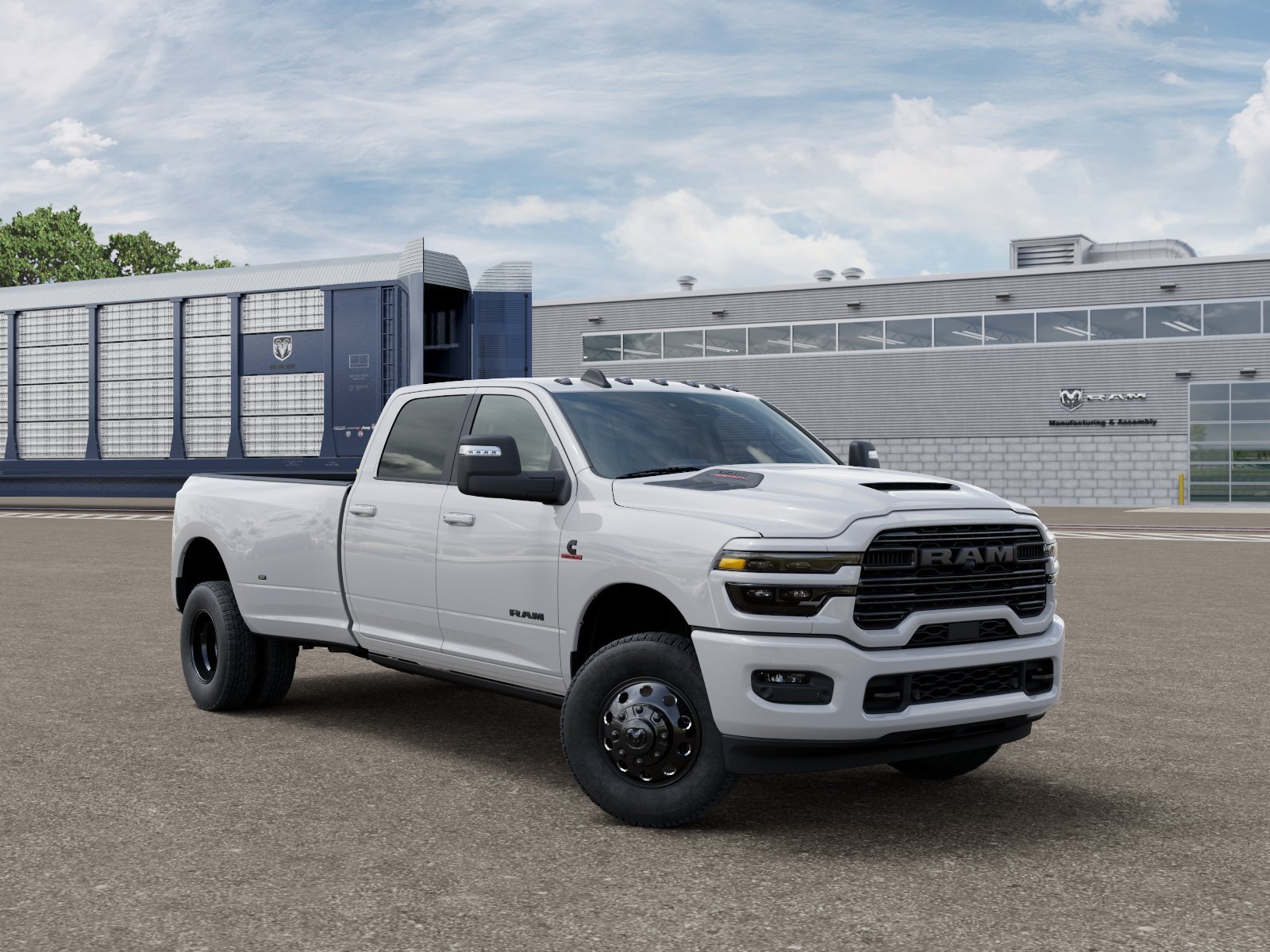 New 2026 Bright White Clear-Coat Exterior Paint RAM Laramie image 33