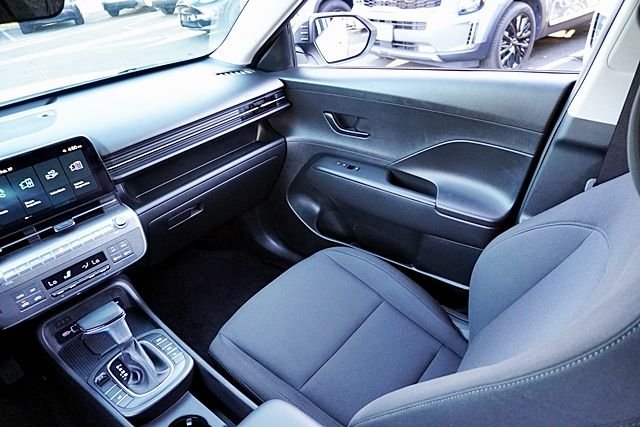 Used 2026 White Hyundai SEL Sport image 20