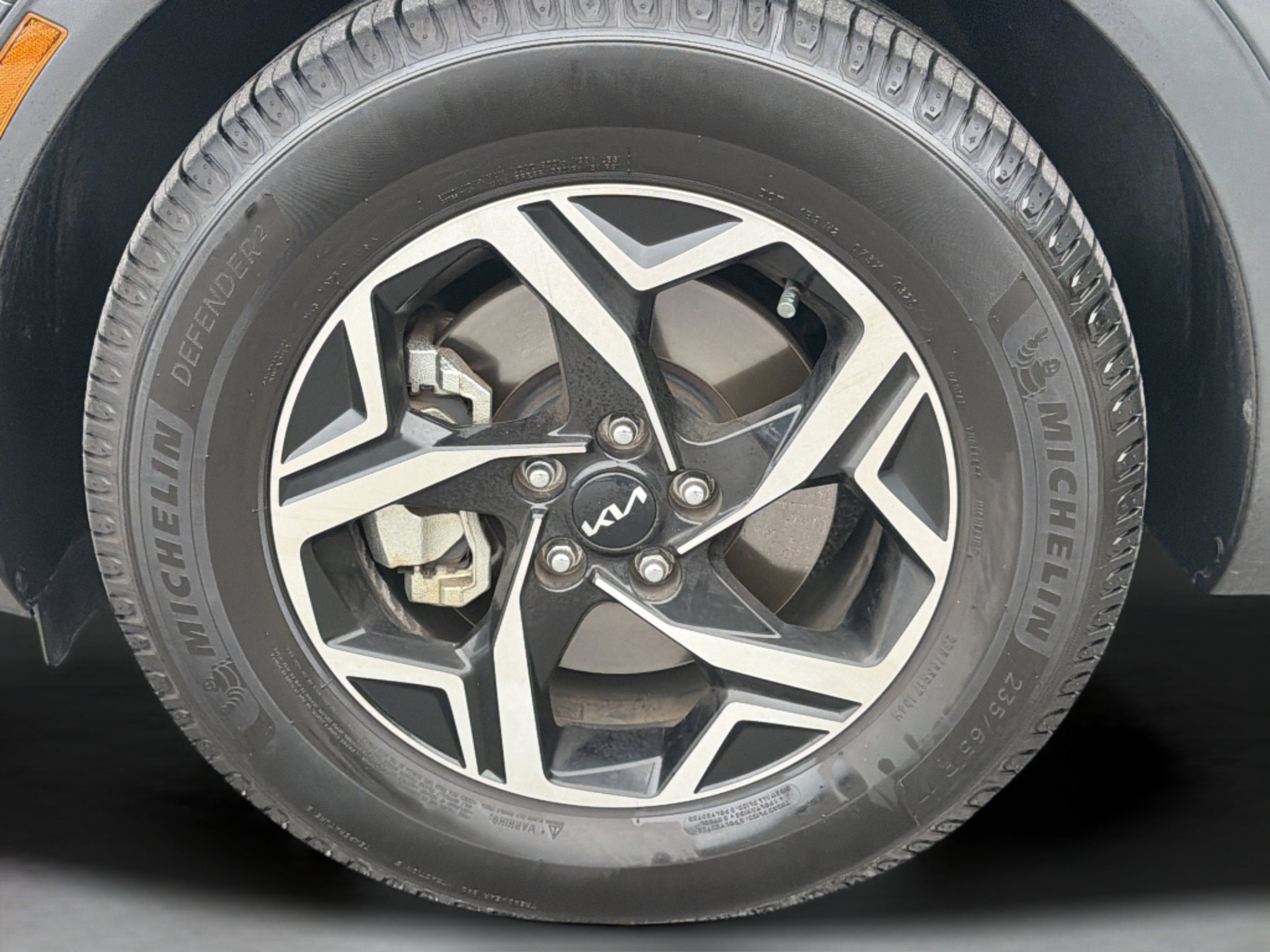 Used 2023 Gravity Gray Kia LX image 25