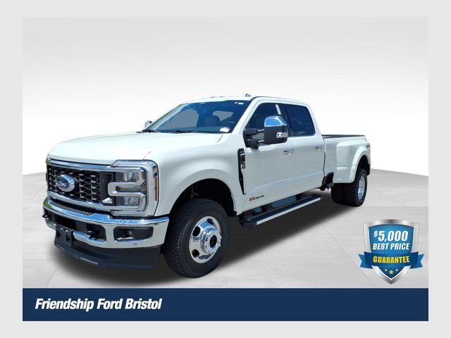 New 2026 Star White Metallic Tri-Coat Ford F-350® Lariat® image 1