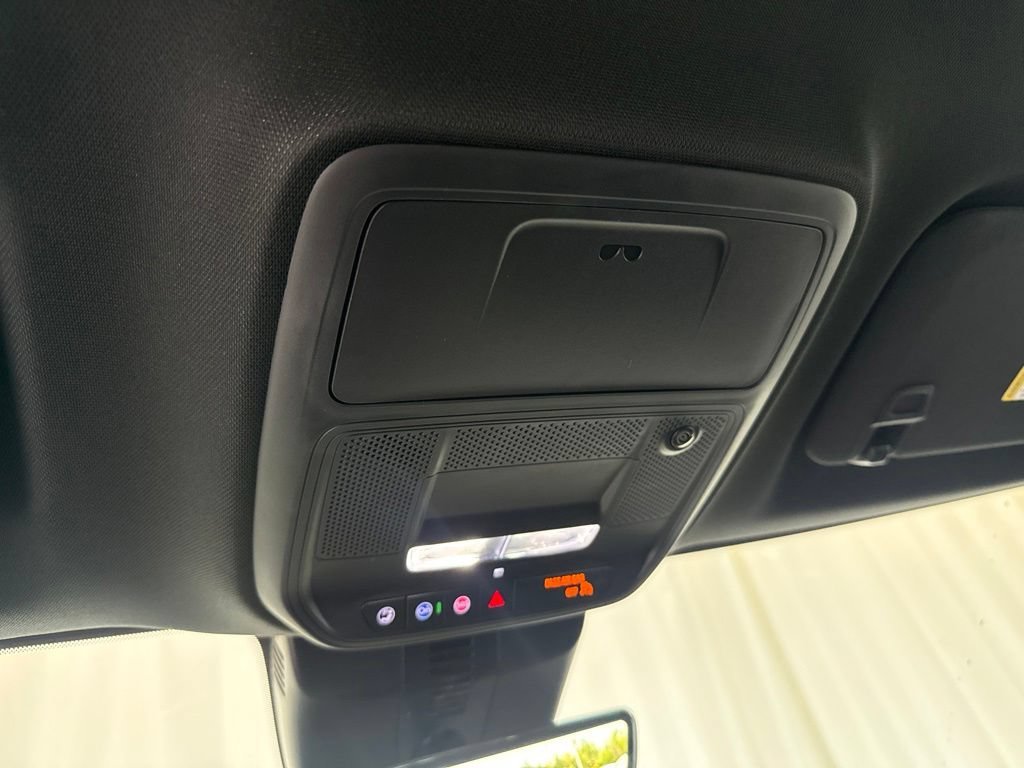 2027 Chevrolet Traverse LT - Photo 16