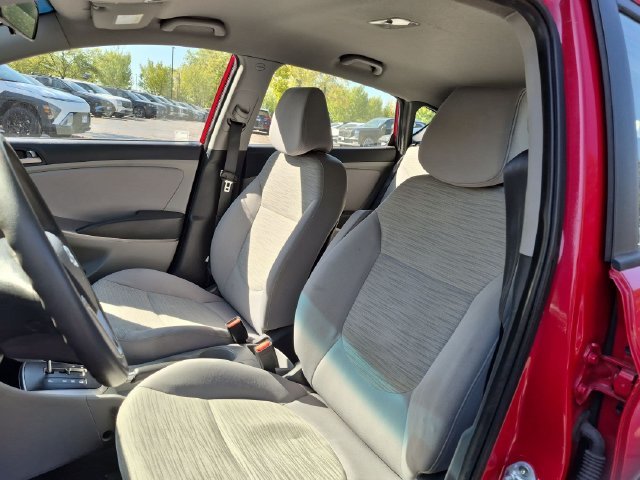 Used 2017 Red Hyundai SE image 11