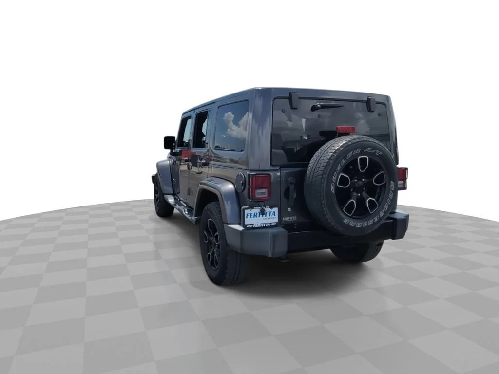 Used 2018 Gray Jeep Altitude 4x4 image 6
