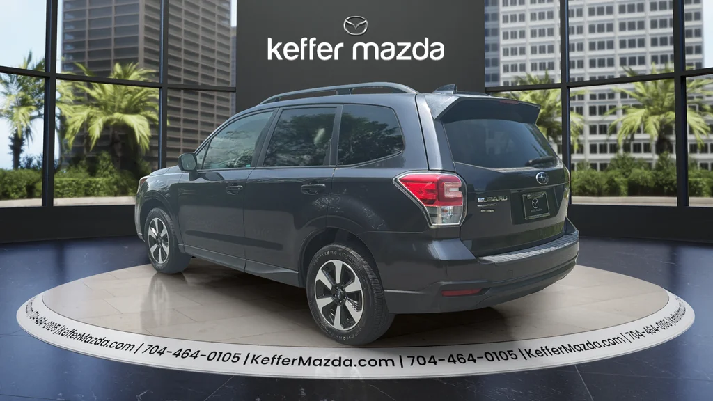 Used 2017 Dark Gray Metallic Subaru 2.5i Premium image 5