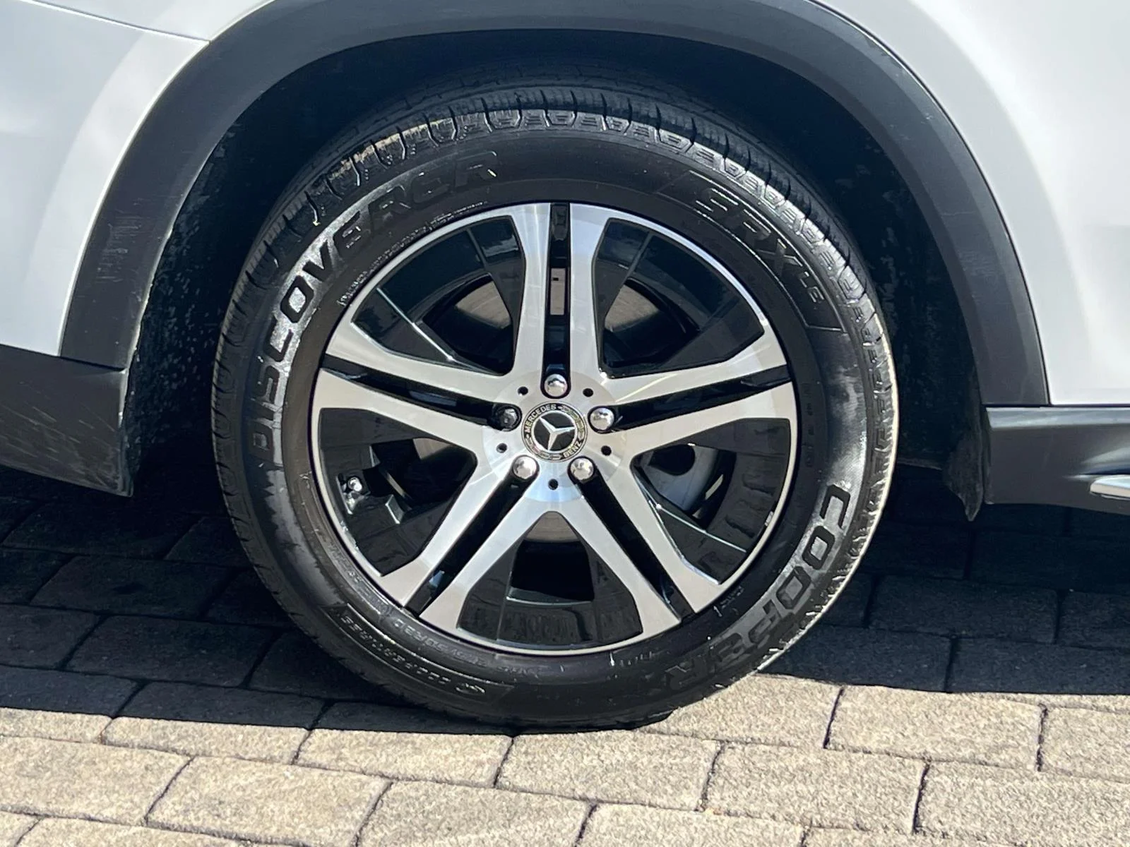 Certified Used 2023  Mercedes-Benz GLS 450 image 9