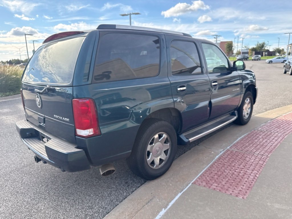 Used 2004  Cadillac Base image 5