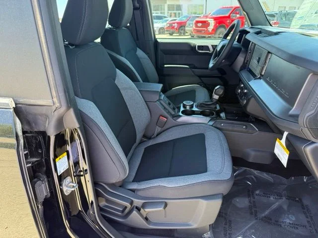 New 2025 Black Ford Base image 31