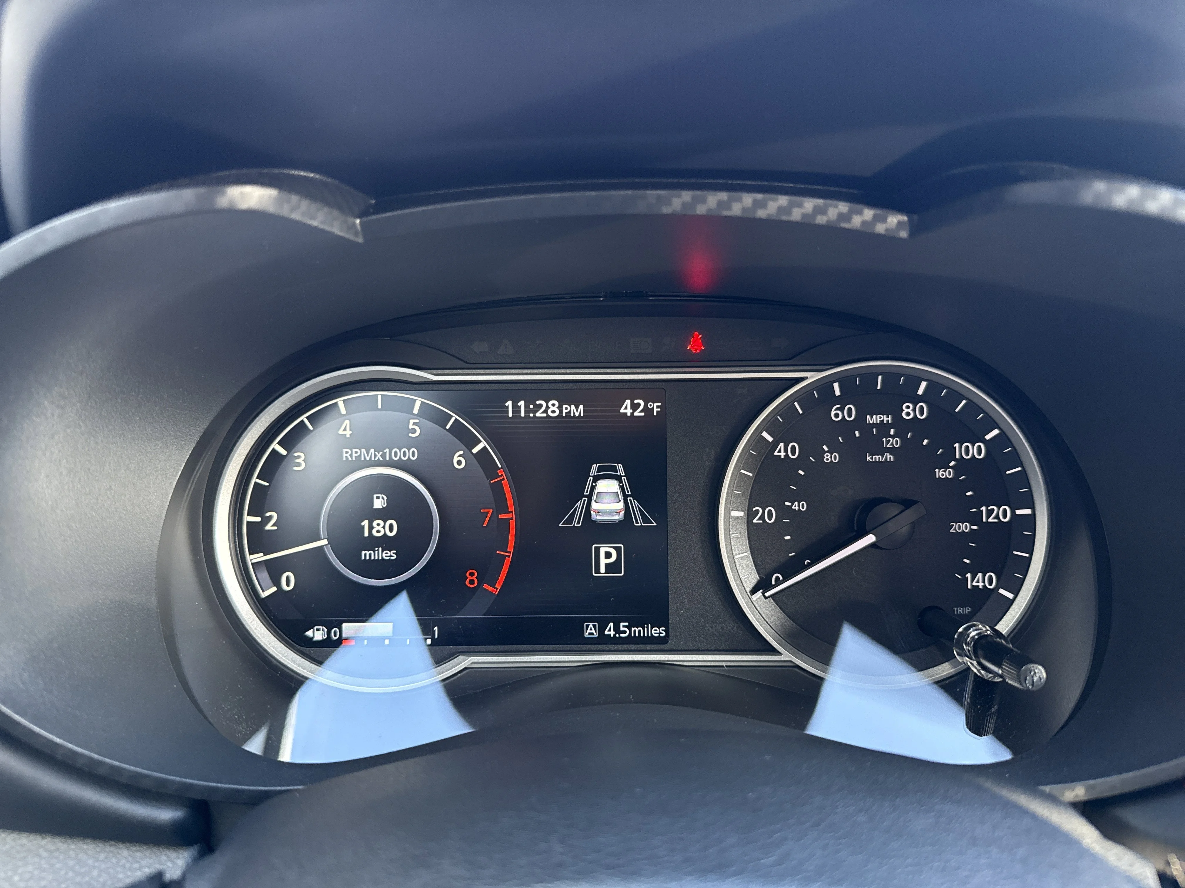 2025 Nissan Versa Sedan SR - Photo 17
